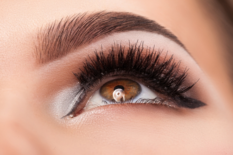 What to Expect from an Eyebrow Transplant