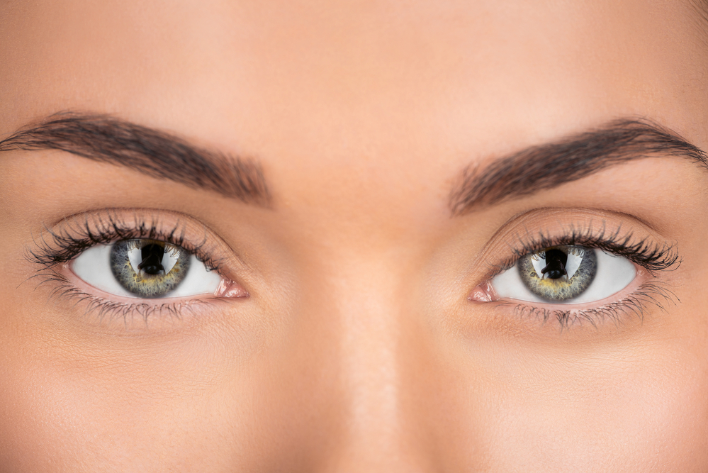 Thinning Eyebrows – The Causes and Solutions